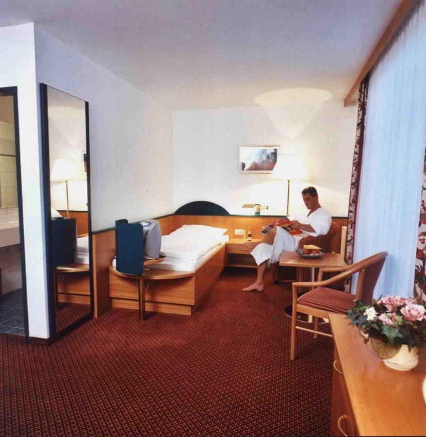 Parkhotel Zur Klause Bad Hall Ngoại thất bức ảnh