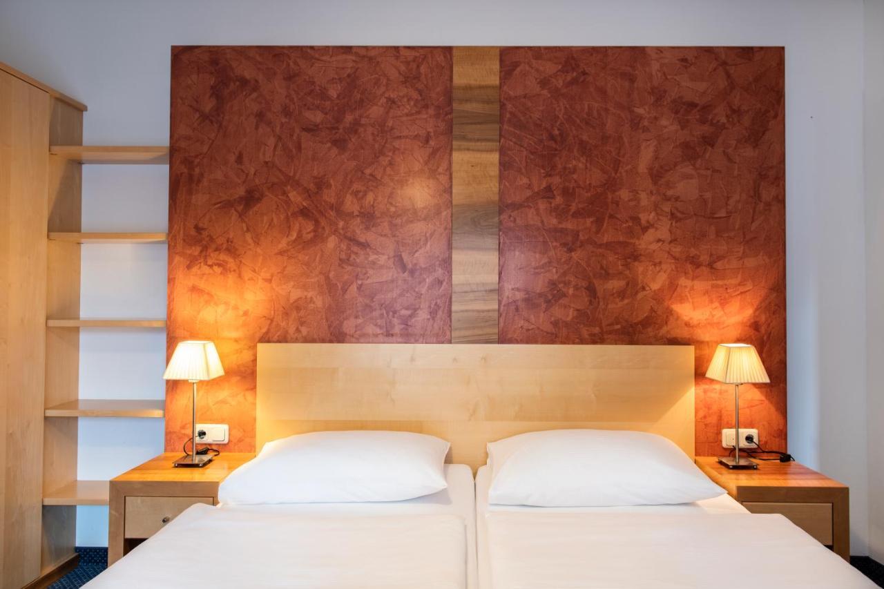 Parkhotel Zur Klause Bad Hall Ngoại thất bức ảnh